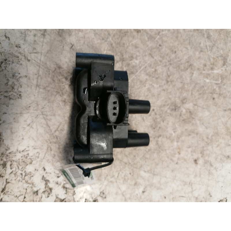 Recambio de bobina encendido para ford fiesta (cbk) ambiente referencia OEM IAM 988F12029BA 0221503491 3 PINS