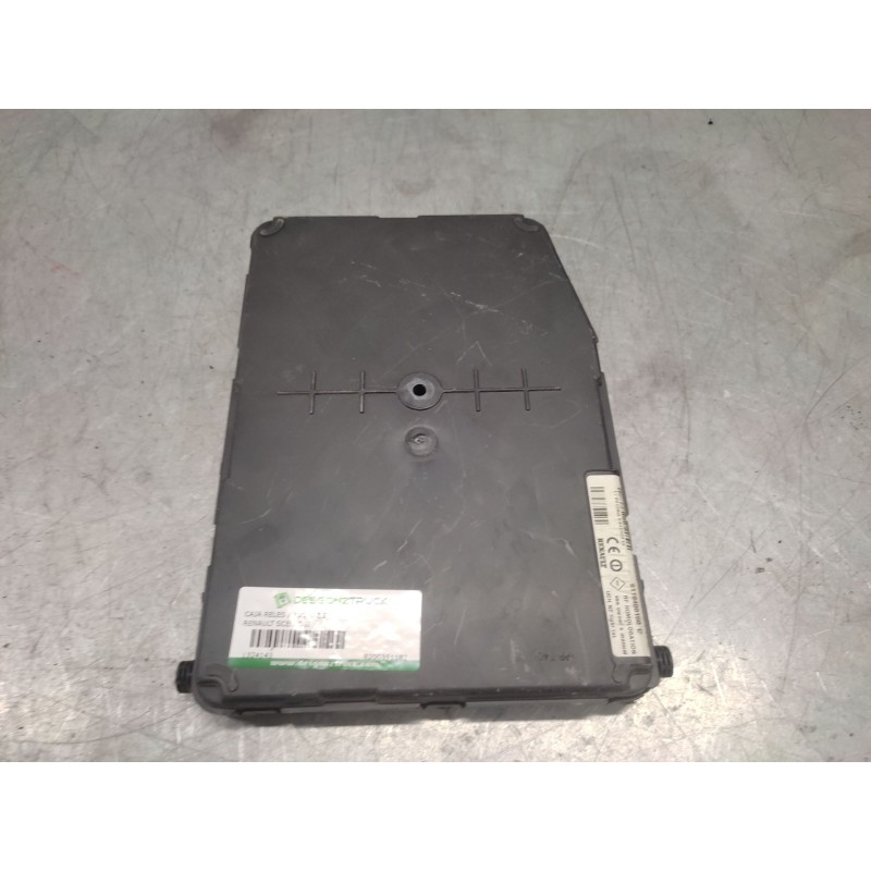 Recambio de caja reles / fusibles para renault scenic ii 1.5 dci diesel referencia OEM IAM 8200351182 2