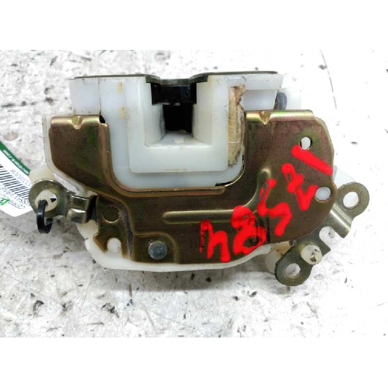 Recambio de cerradura puerta delantera derecha para nissan vanette cargo vanette cargo caja cerrada referencia OEM IAM - Blanco 3
