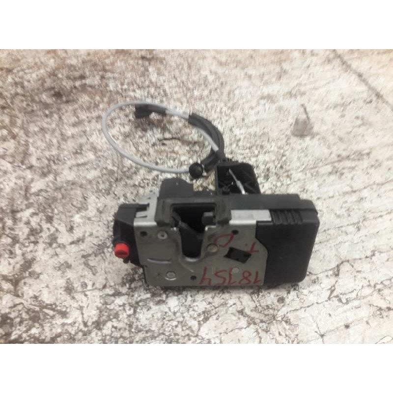 Recambio de cerradura puerta trasera derecha para opel meriva cosmo referencia OEM IAM 13154794 3 PINS 