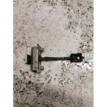 Recambio de retenedor puerta para opel corsa d ´´111 years´´ referencia OEM IAM 13181961 TRASERA DERECHA 