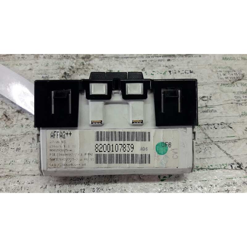 Recambio de pantalla multifuncion para renault megane ii berlina 5p confort authentique referencia OEM IAM 8200107839 - Gris 2