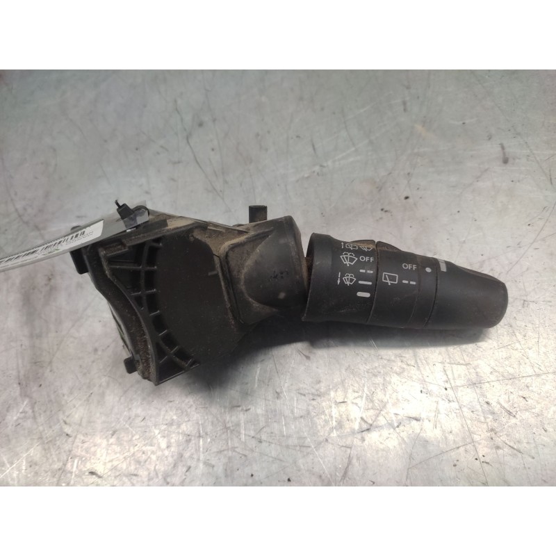 Recambio de mando limpia para nissan terrano/terrano.ii (r20) elegance referencia OEM IAM 25260AV770  