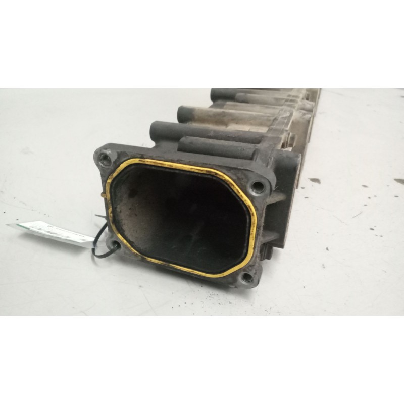 Recambio de colector admision para scania serie p/g/r (l-clase) fsa g420 (4x2) corto cg 14 referencia OEM IAM 1474817 - Blanco 3