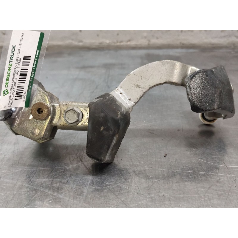 Recambio de bisagra puerta corredera para iveco daily config. paquetería cabina simple 35s... batalla 3750 referencia OEM IAM - Blanco 2