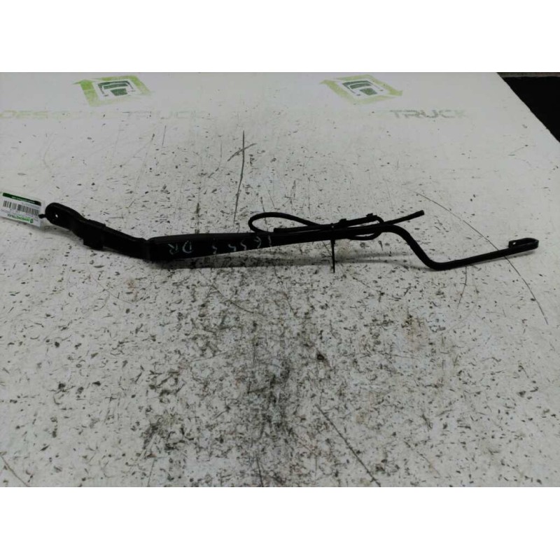 Recambio de brazo limpia delantero derecho para opel movano referencia OEM IAM   