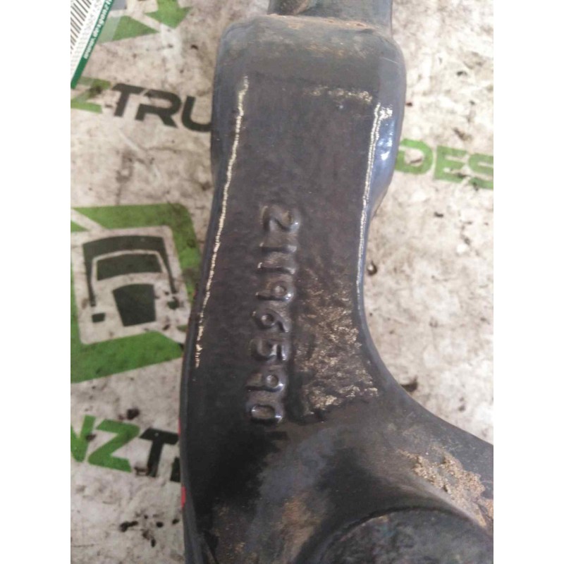Recambio de soporte para renault serie t fg 4x2 cabina high-sleeper referencia OEM IAM 21196590 DERECHO SOPORTE CABINA TRASERO - Rojo 2