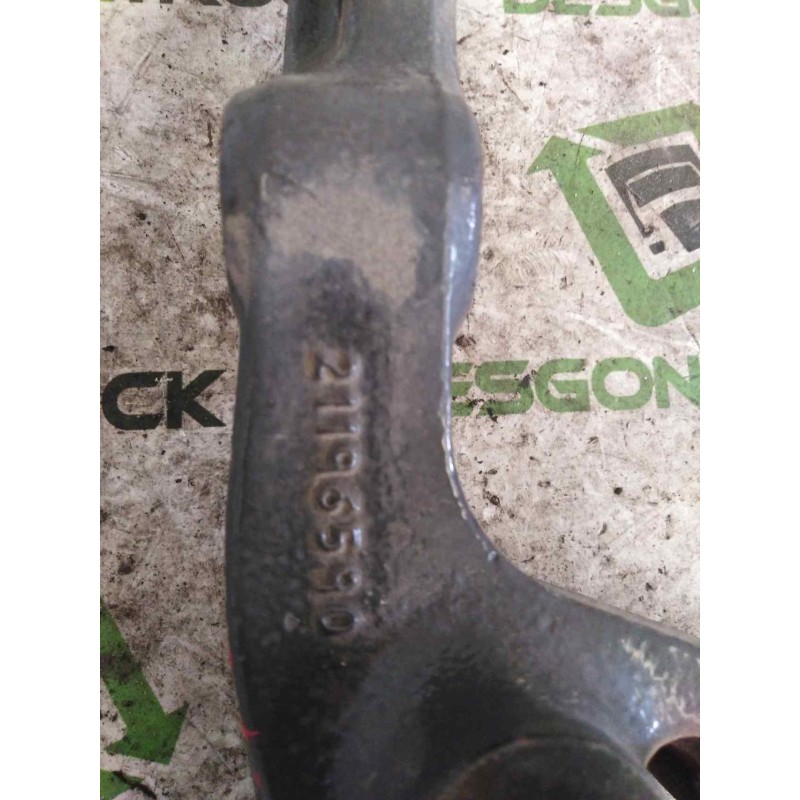 Recambio de soporte para renault serie t fg 4x2 cabina high-sleeper referencia OEM IAM 21196590 IZQUIERDA SOPORTE CABINA TRASERO - Rojo 2
