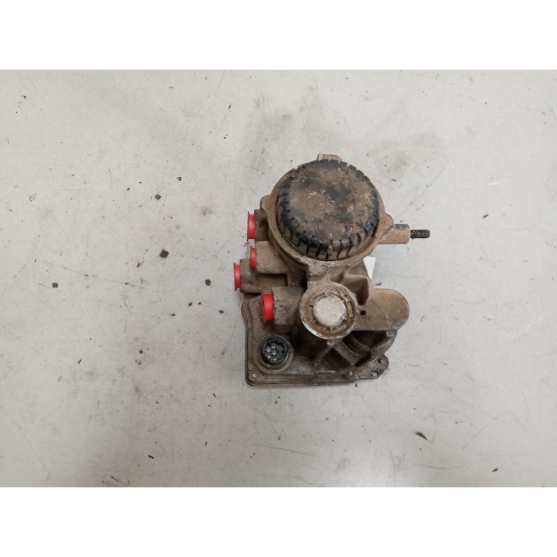 Recambio de valvula aire para iveco stralis (as) 12.9 diesel referencia OEM IAM 4802040020 valvula control remolque - Blanco 2