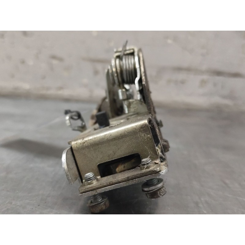 Recambio de cerradura puerta corredera derecha para iveco daily config. paquetería cabina simple 35s... batalla 3750 referencia - Blanco 2