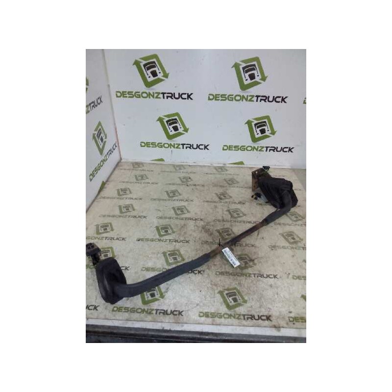 Recambio de brazo retrovisor izquierdo para iveco eurotech (mp) fsa  (440 e 39) larga distancia referencia OEM IAM IZQUIERDO  