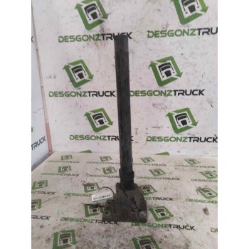Recambio de soporte guardabarros trasero para renault serie t fg 4x2 cabina high-sleeper referencia OEM IAM   