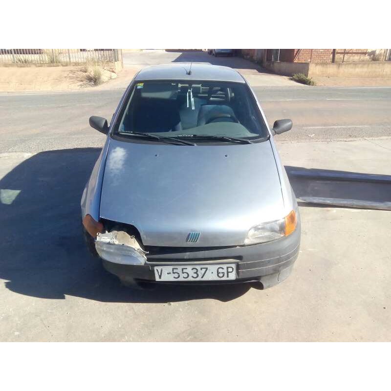 FIAT PUNTO BERLINA (176)