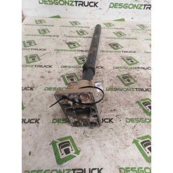 Recambio de soporte guardabarros trasero para renault serie t fg 4x2 cabina high-sleeper referencia OEM IAM   