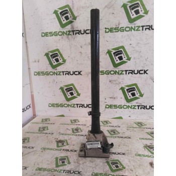 Recambio de soporte guardabarros trasero para renault serie t fg 4x2 cabina high-sleeper referencia OEM IAM   