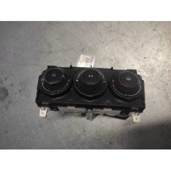Recambio de mando calefaccion / aire acondicionado para peugeot 308 sw confort referencia OEM IAM 69940002 8 PINS 