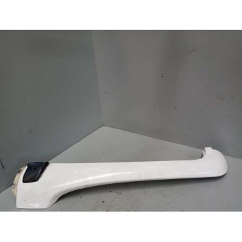 MOLDURA LUNA DELANTERA 81624100058 DERECHA