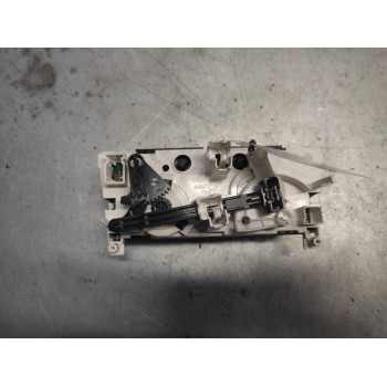 Recambio de mando calefaccion / aire acondicionado para peugeot 308 sw confort referencia OEM IAM 69940002 8 PINS 