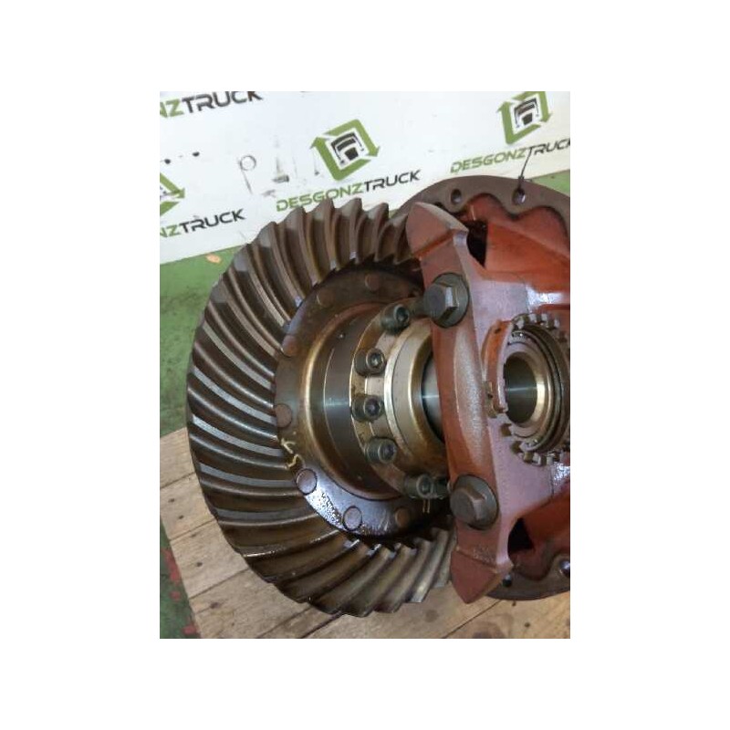 Recambio de grupo para scania trucks serie 3 113 e/380 (381cv) referencia OEM IAM R770 8263648 3.50/10X35 4