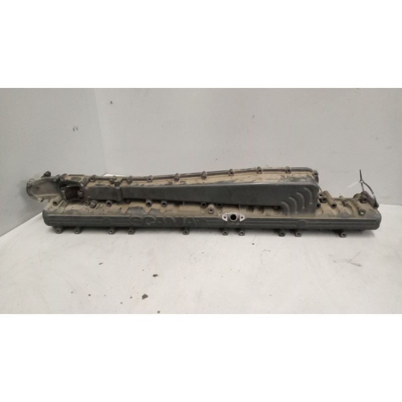 Recambio de colector admision para scania serie p/g/r (c-clase) 11.7 diesel referencia OEM IAM 1495860  1532131 - Blanco