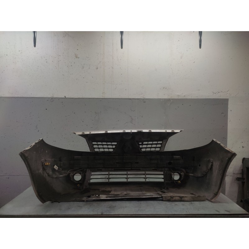 Recambio de paragolpes delantero para renault scenic ii 1.5 dci diesel referencia OEM IAM 3