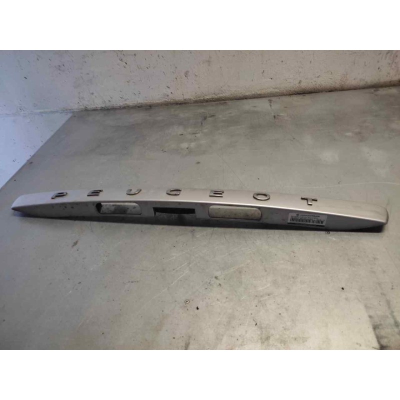 Recambio de asidero porton maletero para peugeot 308 sw confort referencia OEM IAM - Gris 2