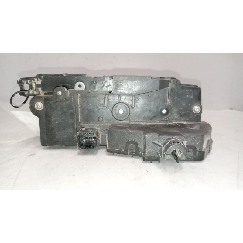 Recambio de cerradura puerta delantera derecha para volvo fh xxx 12.8 diesel referencia OEM IAM   