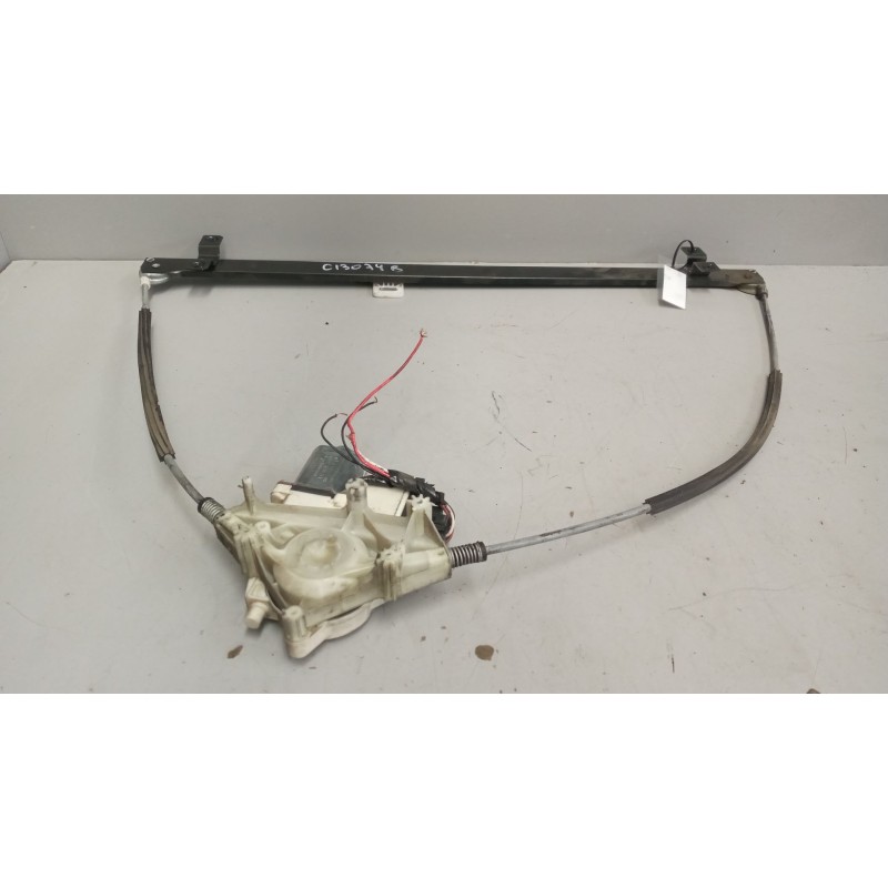 Recambio de elevalunas delantero derecho para daf serie xf105.xxx 12.9 diesel referencia OEM IAM 1779722  