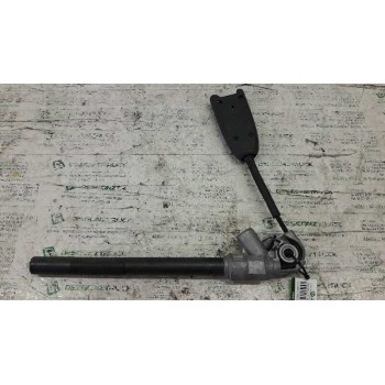 PRETENSOR AIRBAG DERECHO ENGANCHE CINTURON FIJO 