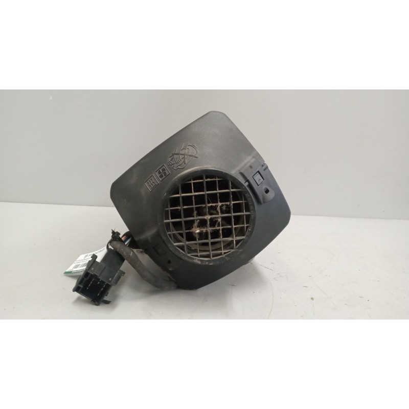 Recambio de motor calefaccion cabina para daf serie xf105.510 12.9 diesel referencia OEM IAM AIRTRONIC D4S EBERPASCHER 1739556 - Blanco 5