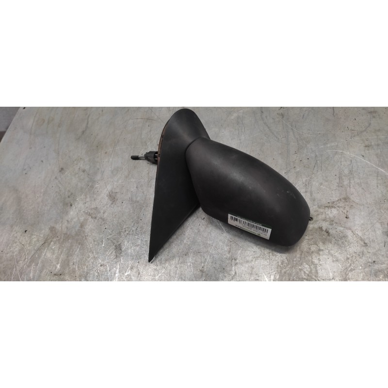 Recambio de retrovisor derecho para ford fiesta berlina ghia referencia OEM IAM   MANUAL 2