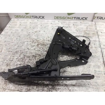 Recambio de bisagras de porton para renault megane ii coupe/cabrio authentique referencia OEM IAM 8200468714  
