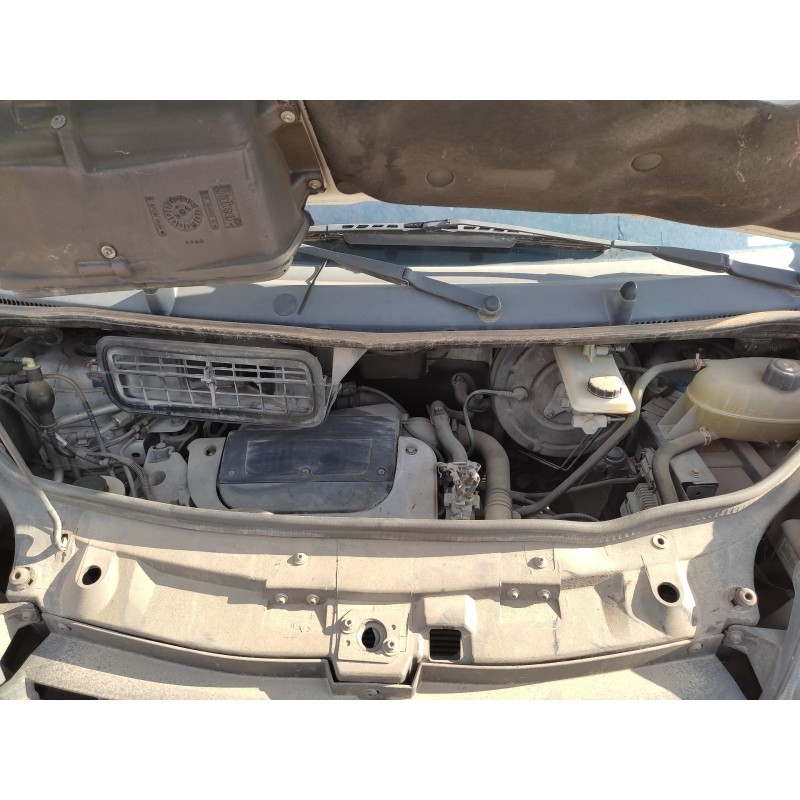 RENAULT TRAFIC COMBI (AB 4.01)