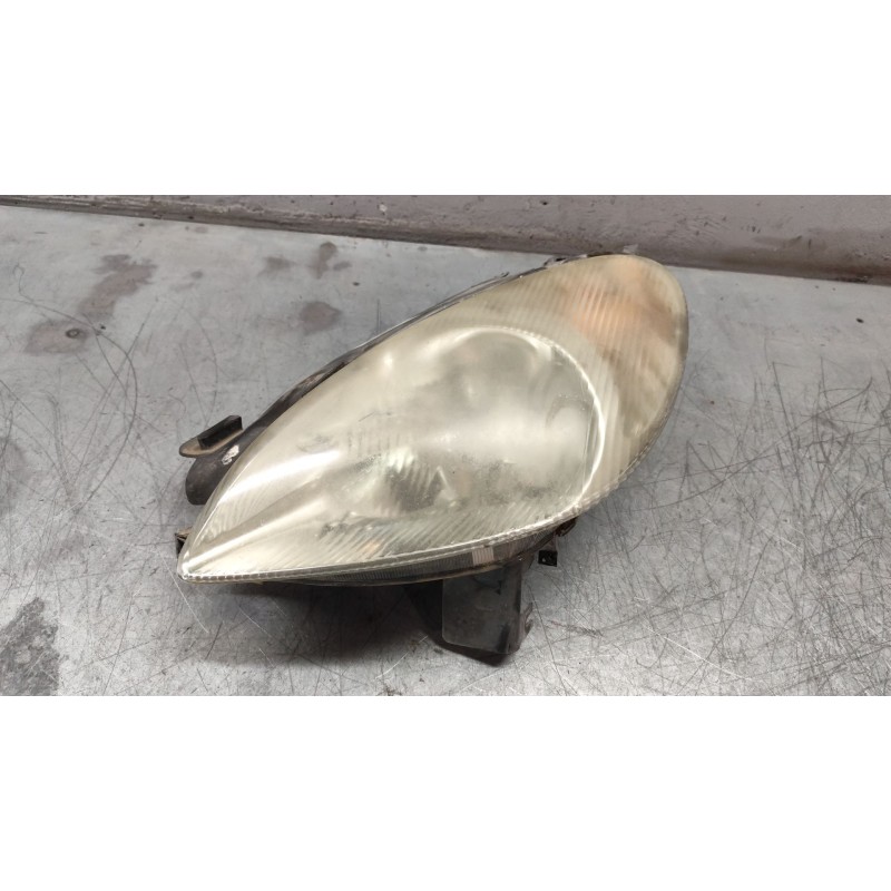 Recambio de faro izquierdo para citroën xsara picasso 2.0 hdi referencia OEM IAM   