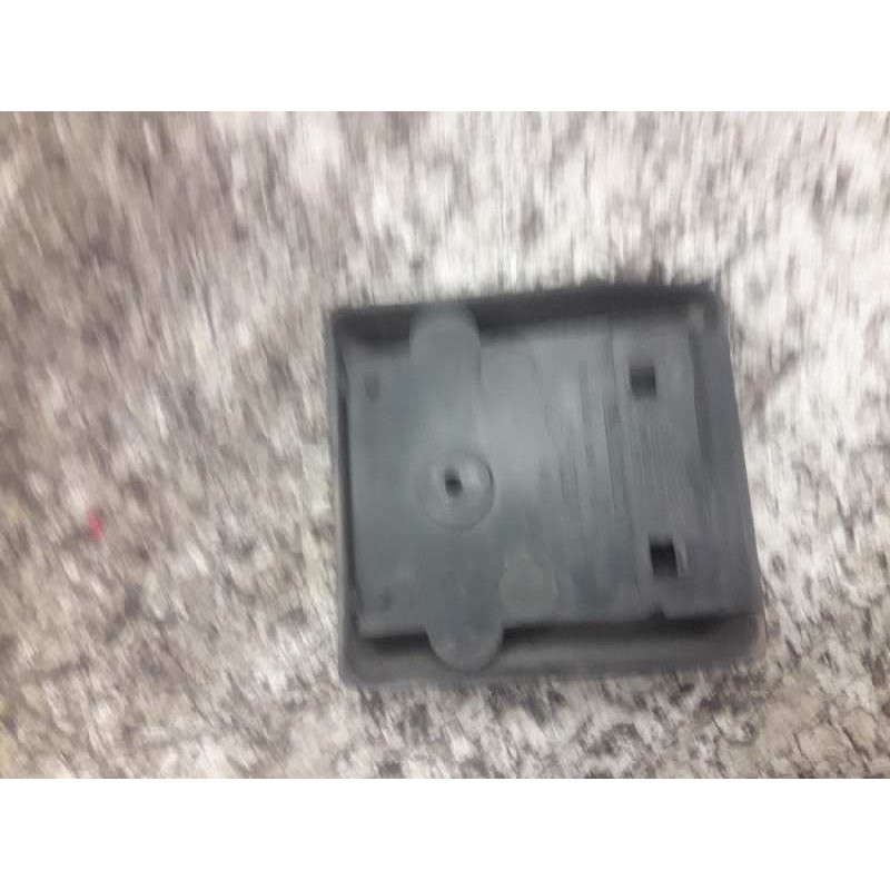 Recambio de moldura para renault master combi desde '98 2.5 diesel referencia OEM IAM - Blanco 2