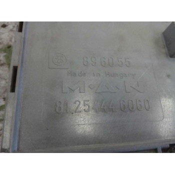Recambio de caja reles / fusibles para man f 2000 19.xxx 12.0 diesel referencia OEM IAM 81254446060  