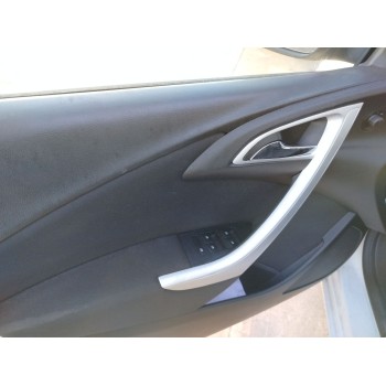opel astra j sports tourer (p10) del año 2013