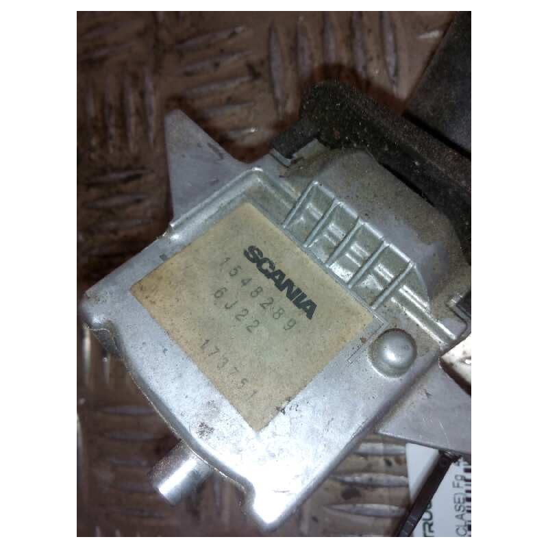 Recambio de mando intarder para scania serie p/g/r (c-clase) fg 420 (4x2) corto cp 13 / 14 b referencia OEM IAM 1548289  MANDO R 2