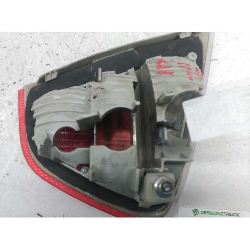Recambio de piloto trasero derecho para bmw serie 3 berlina (e90) 318i referencia OEM IAM 6937460 INTERIOR 2
