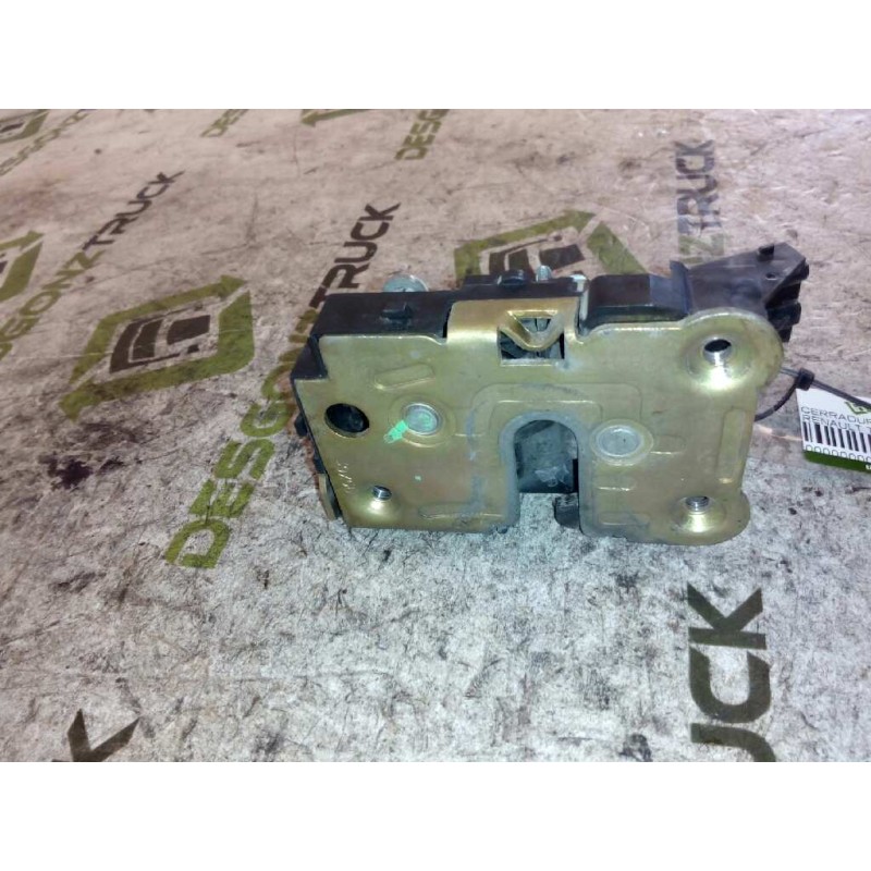 Recambio de cerradura puerta delantera derecha para renault mascott fg 120. 35/55/65 cabina individual referencia OEM IAM - Blanco 2