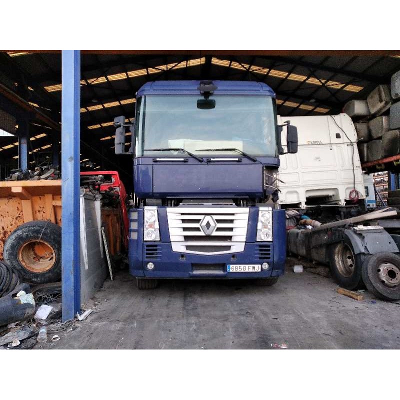 RENAULT MAGNUM AB 2005