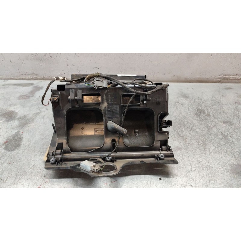 Recambio de guantera para volkswagen passat variant (3c5) advance referencia OEM IAM 3C1857114 - Rojo 2