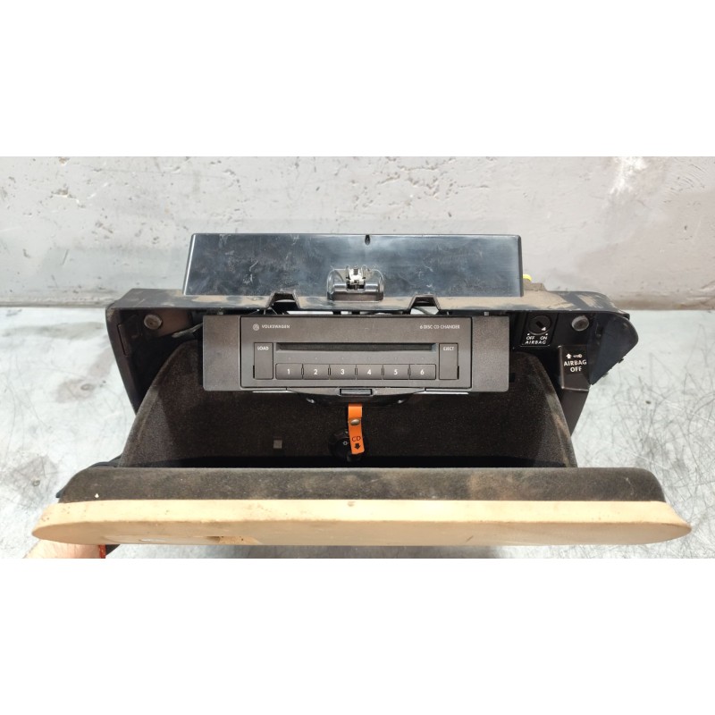 Recambio de guantera para volkswagen passat variant (3c5) advance referencia OEM IAM 3C1857114 - Rojo 3