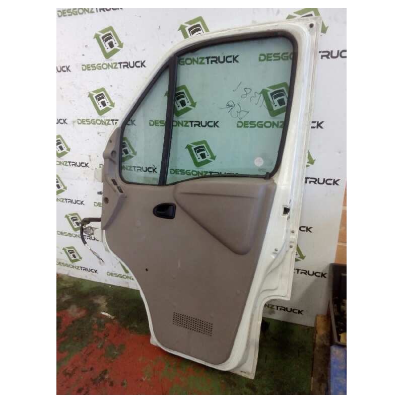Recambio de puerta delantera derecha para renault mascott pr 130.35/55/65 corto referencia OEM IAM - Blanco 2