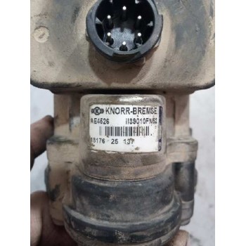Recambio de valvula aire para daf serie xf105.xxx fsa 4x2 space-cab referencia OEM IAM AE4526  VALVULA SEXTUPLE