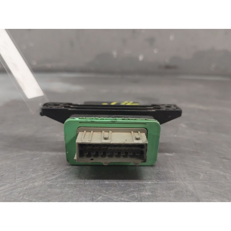 Recambio de modulo electronico para peugeot partner (s1) combispace referencia OEM IAM 9631577780 RELE ELECTROVENTILADORES 2