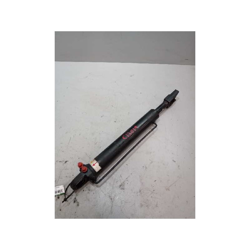 Recambio de brazo elevacion cabina para renault magnum ab diesel referencia OEM IAM 5010629264  