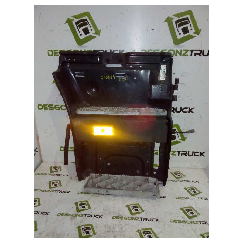 Recambio de peldaño derecho para scania serie 4 (p/r 144 l) fsa 460 (4x2) e2 corto cr 13 / 14 b referencia OEM IAM 1515194 - Blanco