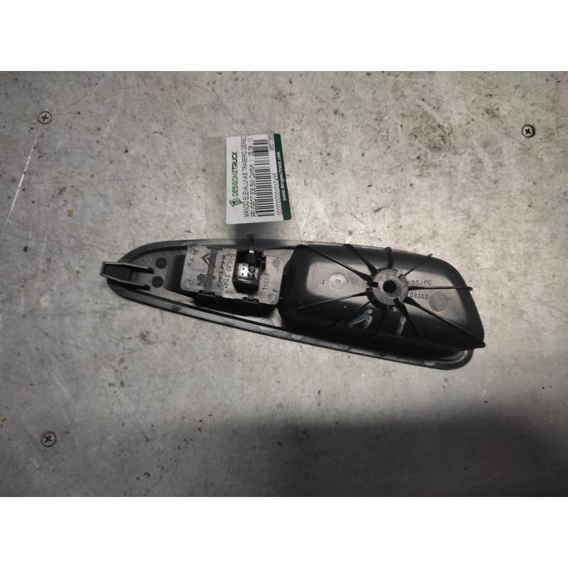 Recambio de mando elevalunas trasero derecho para peugeot 308 sw confort referencia OEM IAM 96573850XT 4 PINS - Gris 2