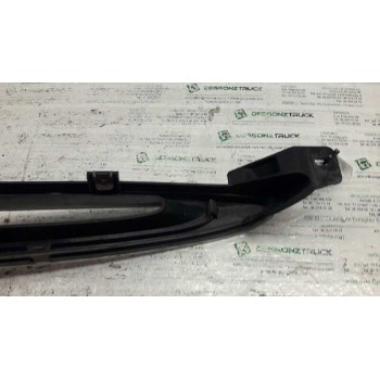 Recambio de rejilla delantera central para ford escort berl./turnier atlanta berlina referencia OEM IAM   